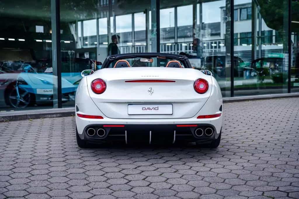 Ferrari California T *deutsch*2.Hand*Historie* 03/2015-photo-21