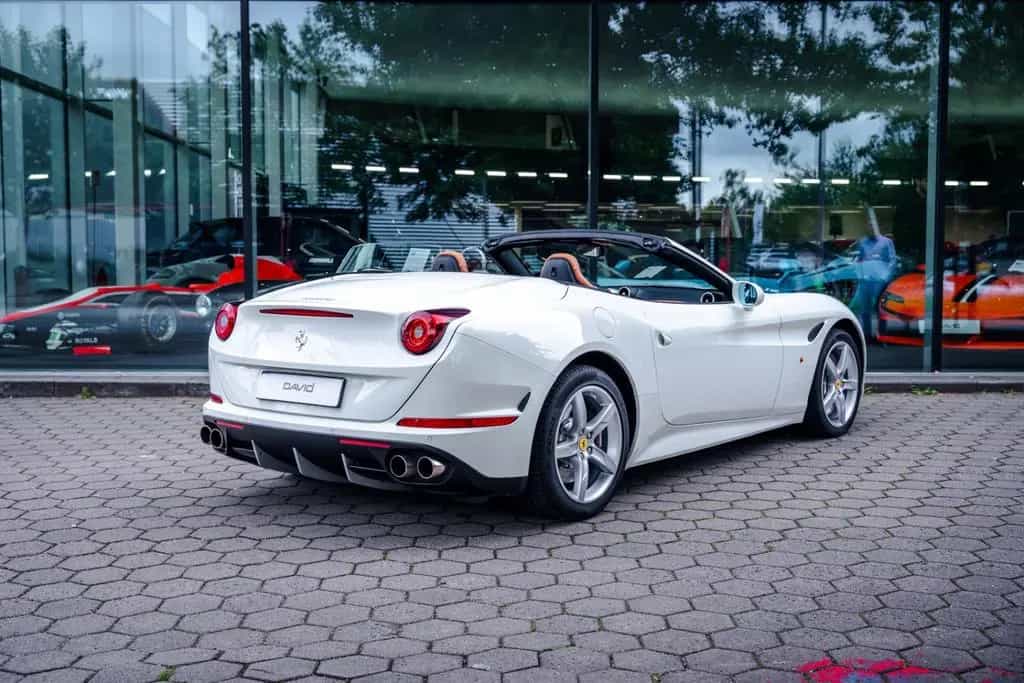 Ferrari California T *deutsch*2.Hand*Historie* 03/2015-photo-22