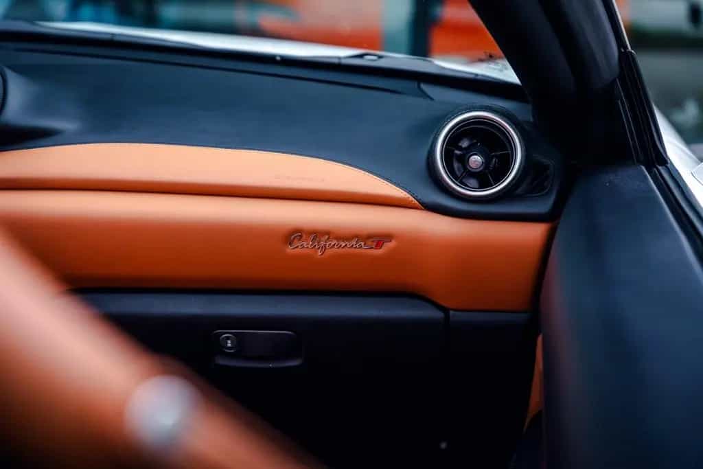 Ferrari California T *deutsch*2.Hand*Historie* 03/2015-photo-24