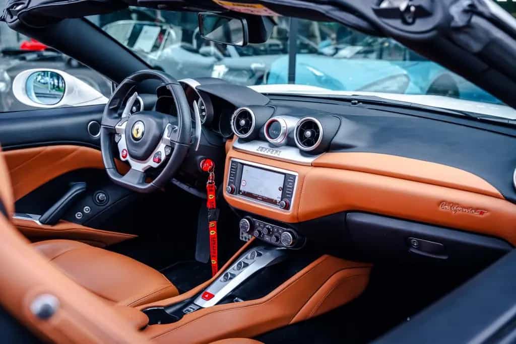 Ferrari California T *deutsch*2.Hand*Historie* 03/2015-photo-25