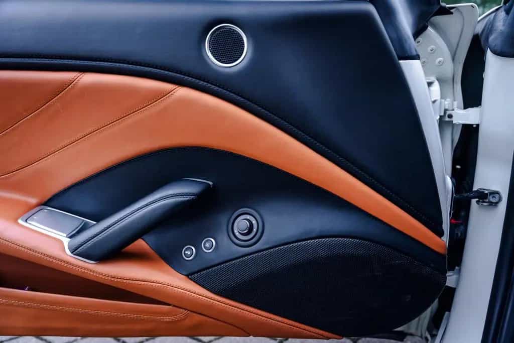 Ferrari California T *deutsch*2.Hand*Historie* 03/2015-photo-28