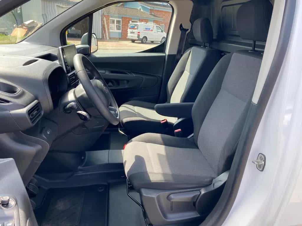 Citroën Berlingo Kasten Club M/L1 Klima 1,2 AHK MwSt 12/2019-photo-15