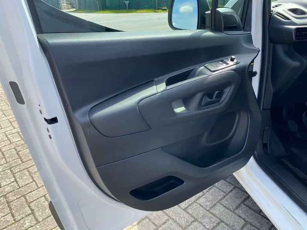 Citroën Berlingo Kasten Club M/L1 Klima 1,2 AHK MwSt 12/2019-photo-16
