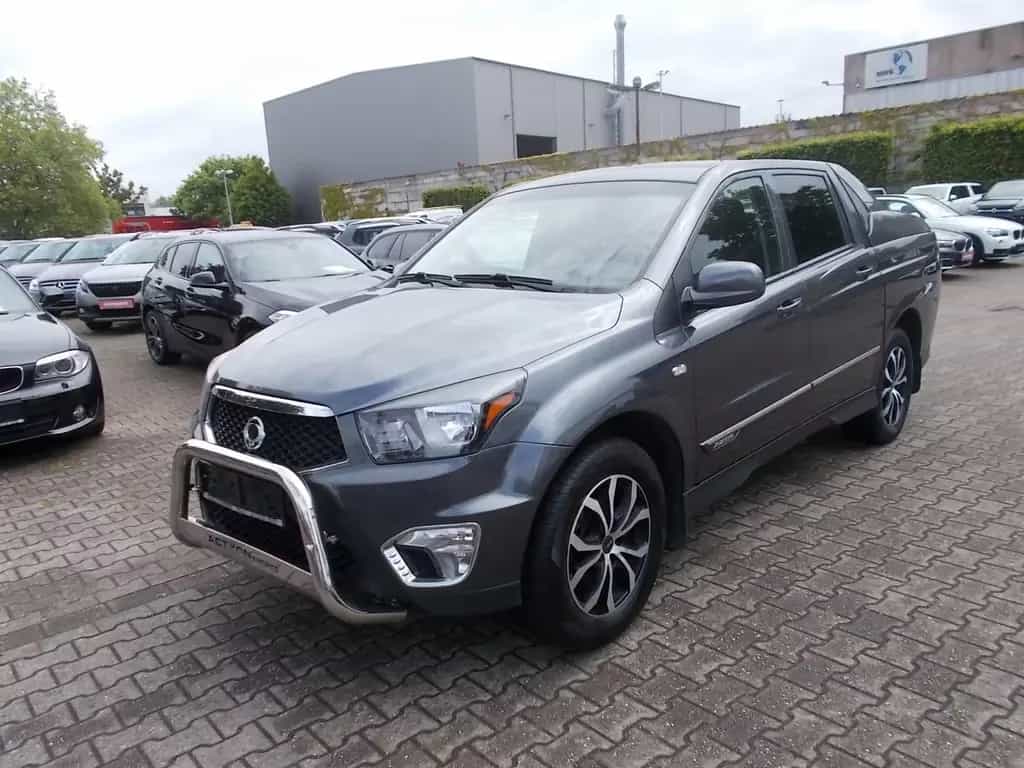 Ssangyong Actyon Sports Sapphire 4WD, AHK, zus.Winterräder 05/2016-photo-0