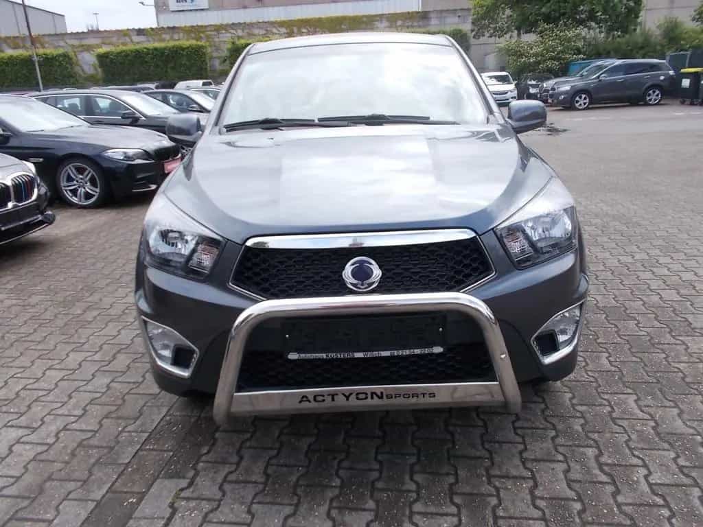 Ssangyong Actyon Sports Sapphire 4WD, AHK, zus.Winterräder 05/2016-photo-1