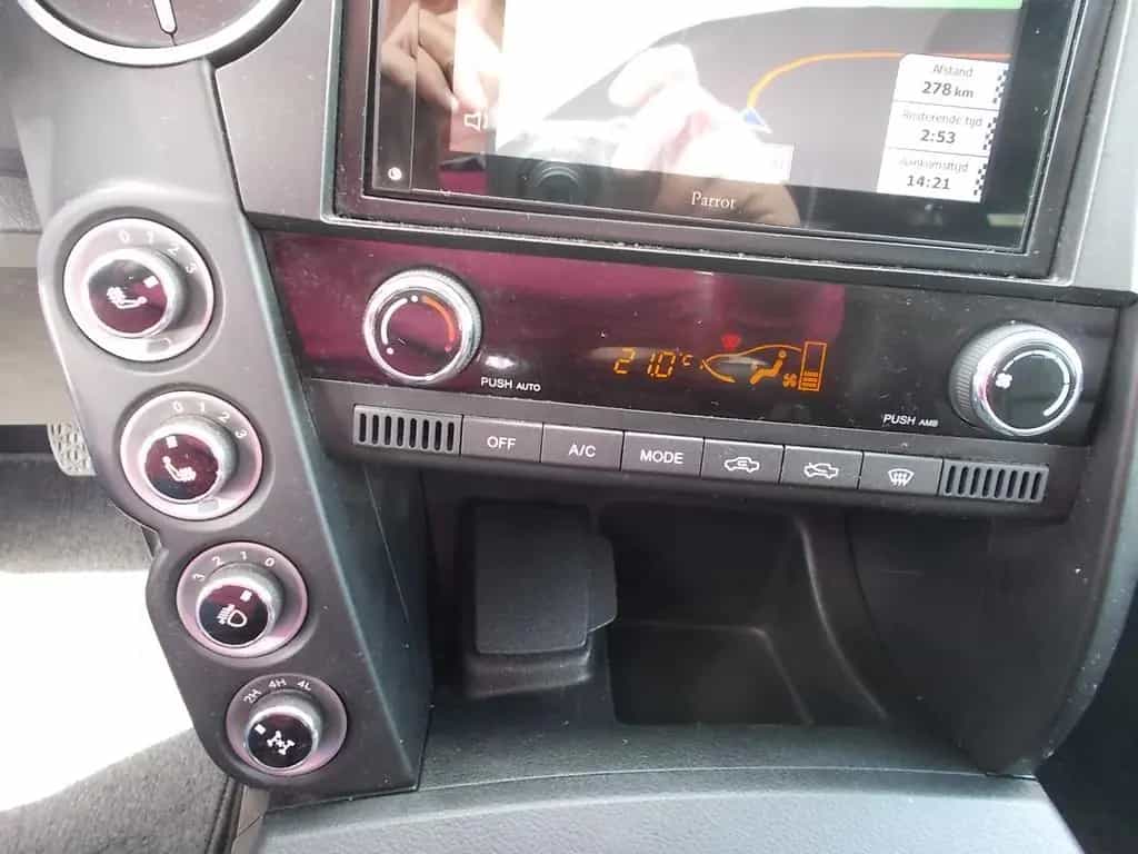 Ssangyong Actyon Sports Sapphire 4WD, AHK, zus.Winterräder 05/2016-photo-26