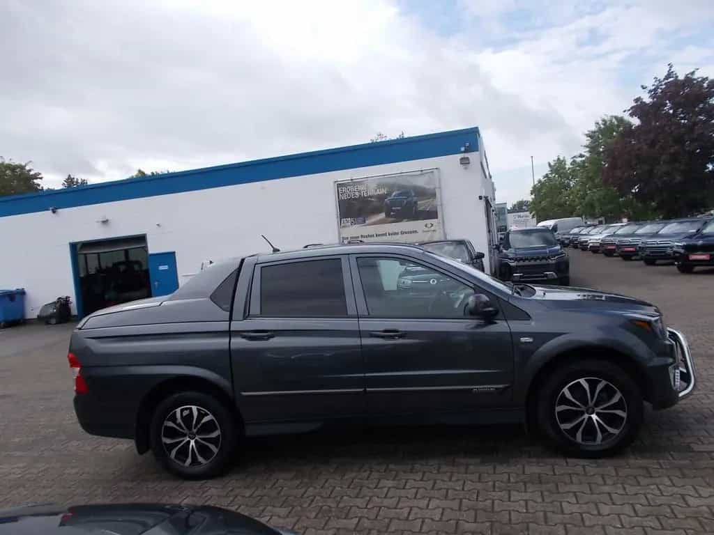 Ssangyong Actyon Sports Sapphire 4WD, AHK, zus.Winterräder 05/2016-photo-3