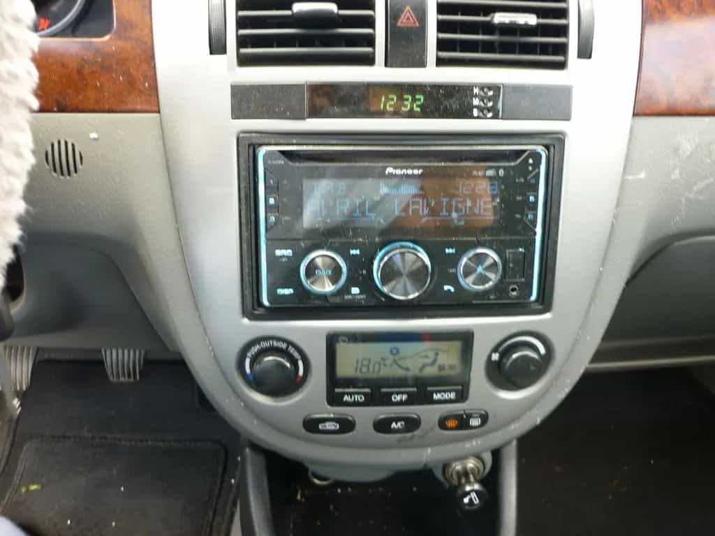 Daewoo Nubira 1,8 CDX Cool Klimaautomatik! 11/2004-photo-14