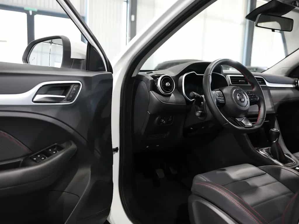 MG ZS 1.0 T-GDI LUXURY ICE / PANORAMA, LED, LEDER 10/2023-photo-11