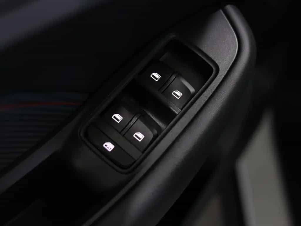 MG ZS 1.0 T-GDI LUXURY ICE / PANORAMA, LED, LEDER 10/2023-photo-15