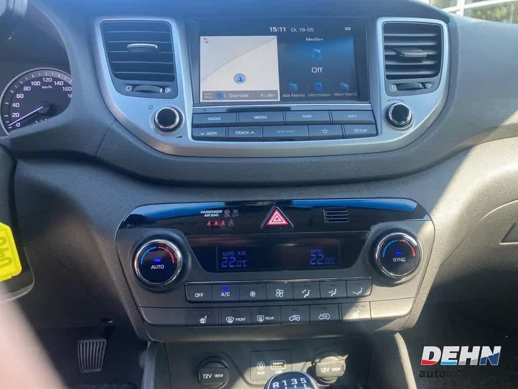 Hyundai TUCSON 1.6 T-GDI Edition Trend Navi Kamera 12/2017-photo-11