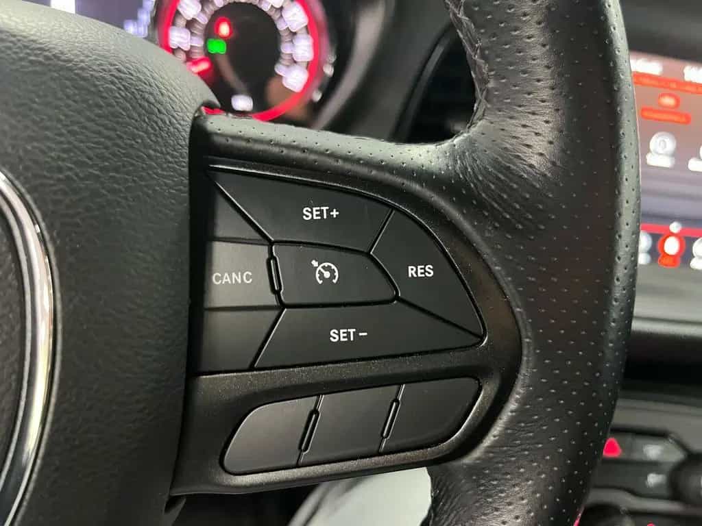 Dodge Challenger 3,6l V6 SXT/SHZ/Navi/Apple 10/2023-photo-14