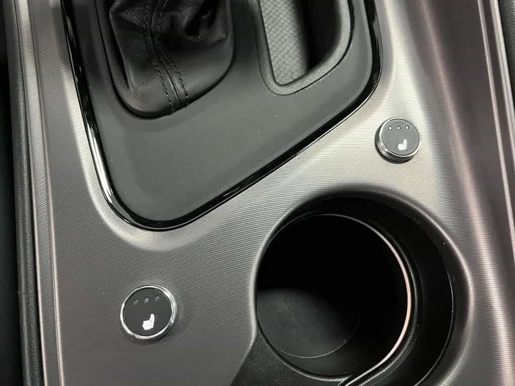 Dodge Challenger 3,6l V6 SXT/SHZ/Navi/Apple 10/2023-photo-16