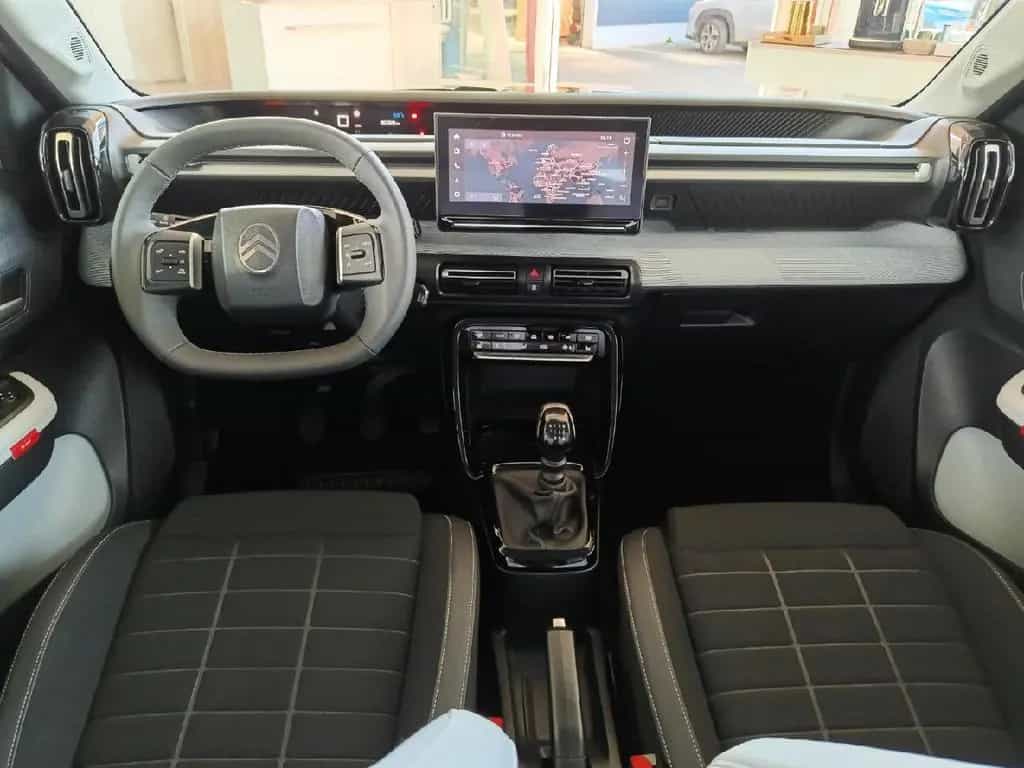 Citroën C3 Turbo 100 MAX*NAVI*KAM*WINTERPAKET*1.HD* 08/2025-photo-8