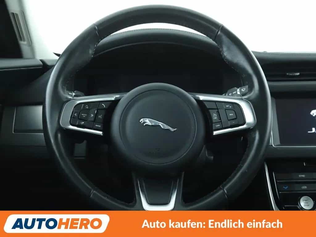 Jaguar XF 30t Prestige AWD Aut.*NAVI*BiXENON*CAM*TEMPO* 01/2018-photo-18