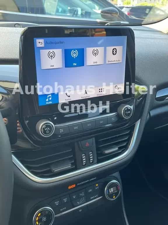 Ford Fiesta Titanium 100 PS / B&O+5.Türig+Navi 03/2019-photo-21
