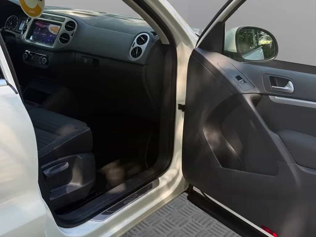 Volkswagen Tiguan I Autom. I CarPlay I AHK I SZH I 4Season 04/2014-photo-17