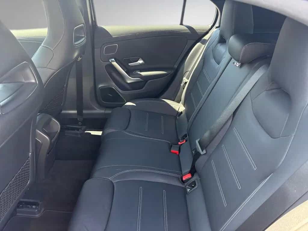 Mercedes-Benz A 35 AMG 4M Night Burmester MBUX Leder LED 10/2020-photo-16