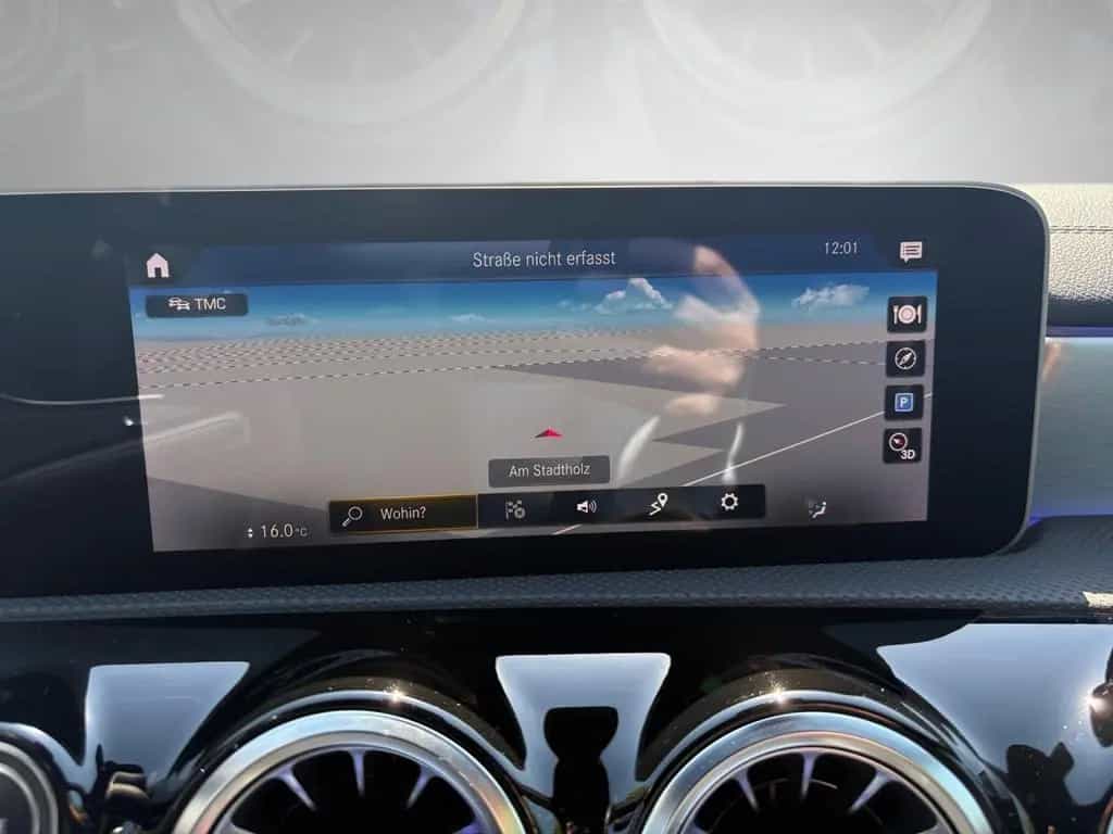 Mercedes-Benz A 35 AMG 4M Night Burmester MBUX Leder LED 10/2020-photo-20