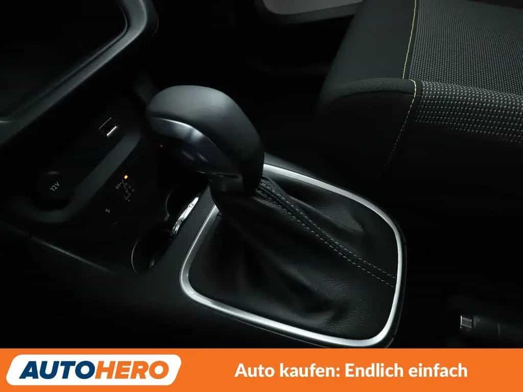 Citroën C3 1.2 PureTech Max Aut.*NAV*TEMP*CAM*PDC*ALU* 06/2024-photo-23