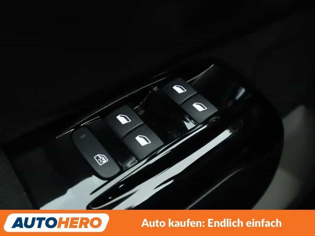 Citroën C3 1.2 PureTech Max Aut.*NAV*TEMP*CAM*PDC*ALU* 06/2024-photo-24