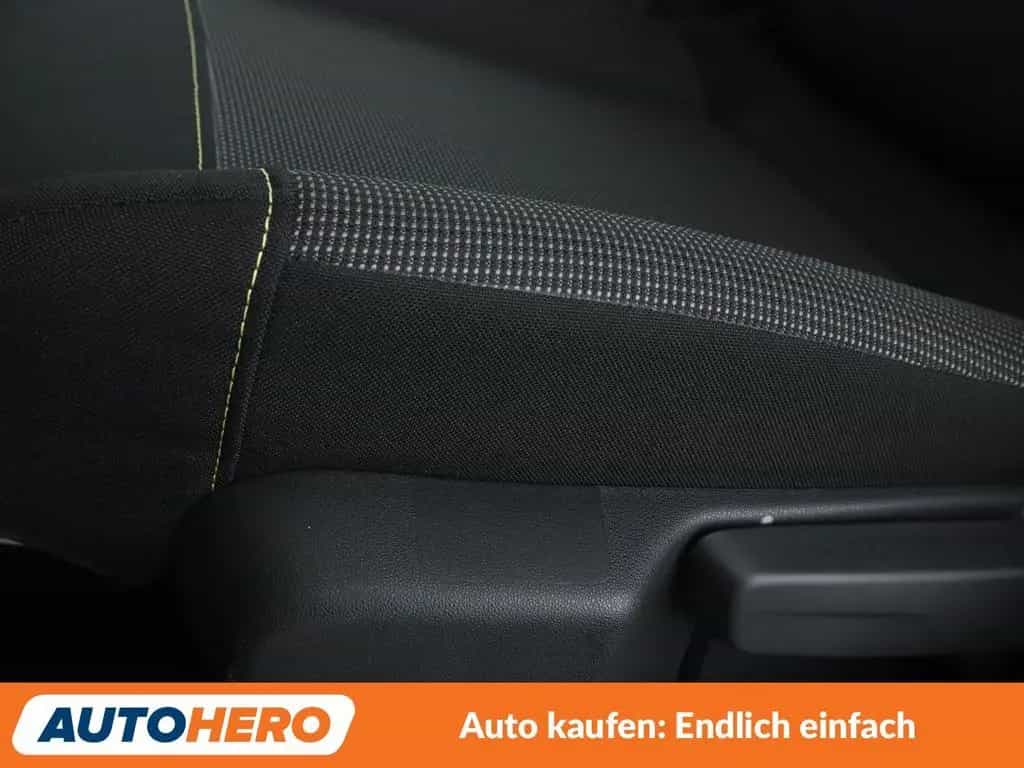 Citroën C3 1.2 PureTech Max Aut.*NAV*TEMP*CAM*PDC*ALU* 06/2024-photo-25