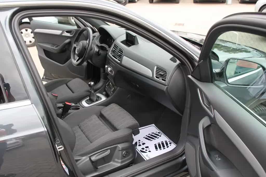 Audi Q3 sport NAVI+ALU+SHZ+KLIMAAUT+PDC 07/2018-photo-12
