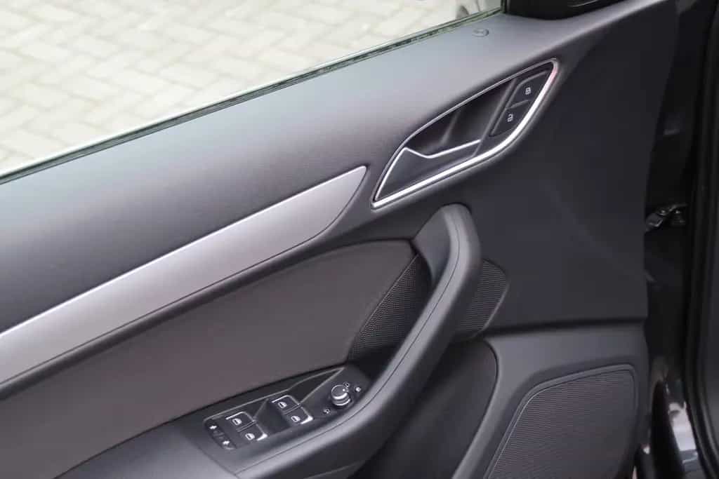 Audi Q3 sport NAVI+ALU+SHZ+KLIMAAUT+PDC 07/2018-photo-13