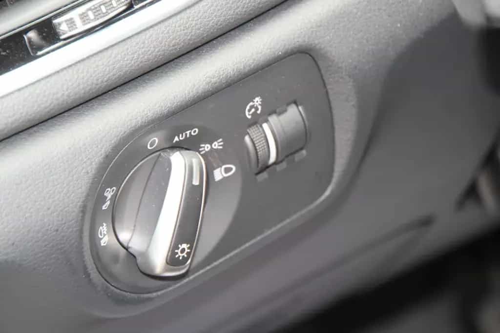 Audi Q3 sport NAVI+ALU+SHZ+KLIMAAUT+PDC 07/2018-photo-14
