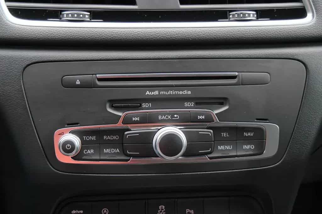 Audi Q3 sport NAVI+ALU+SHZ+KLIMAAUT+PDC 07/2018-photo-21