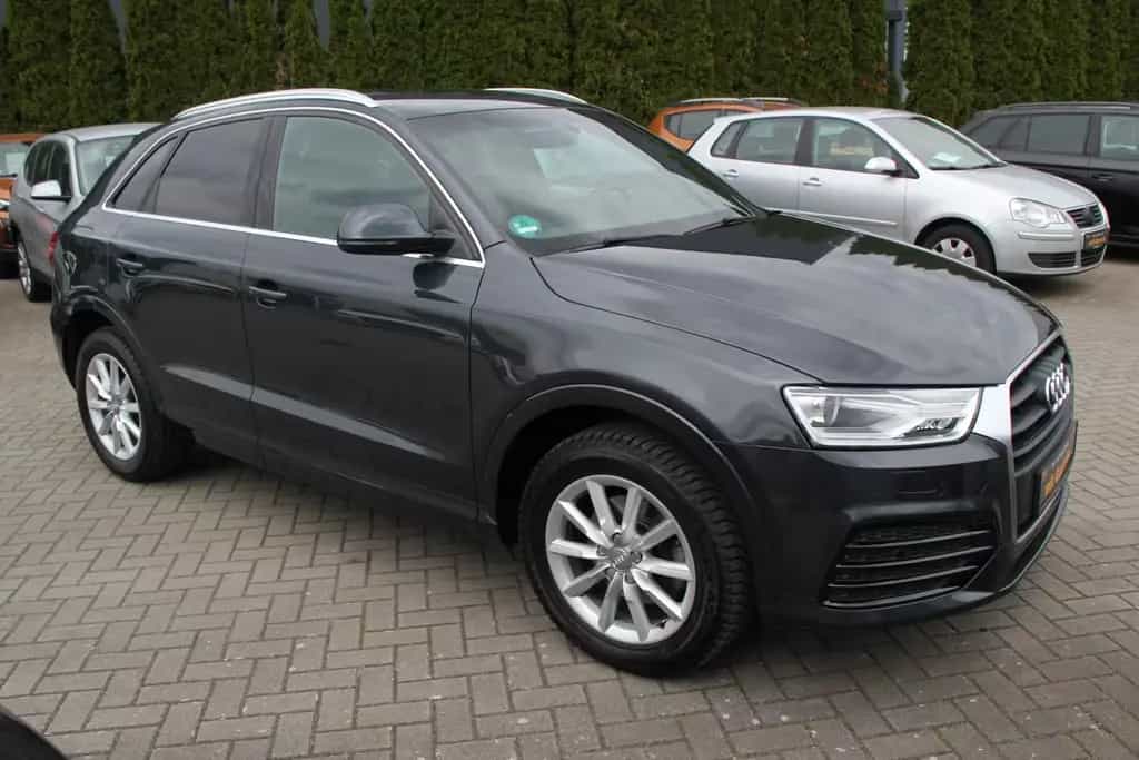 Audi Q3 sport NAVI+ALU+SHZ+KLIMAAUT+PDC 07/2018-photo-3