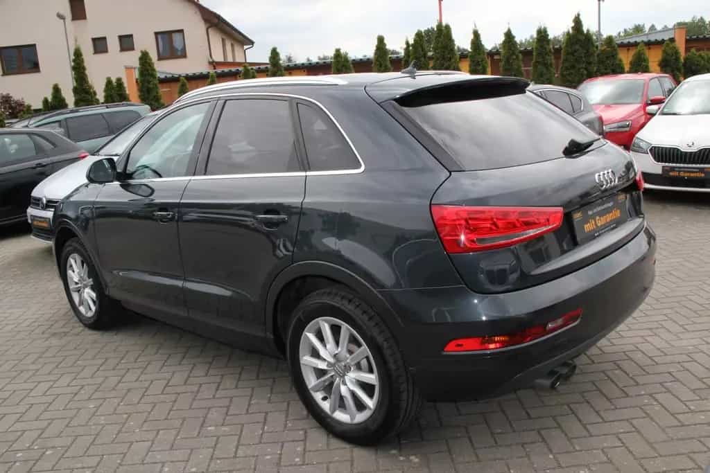 Audi Q3 sport NAVI+ALU+SHZ+KLIMAAUT+PDC 07/2018-photo-7