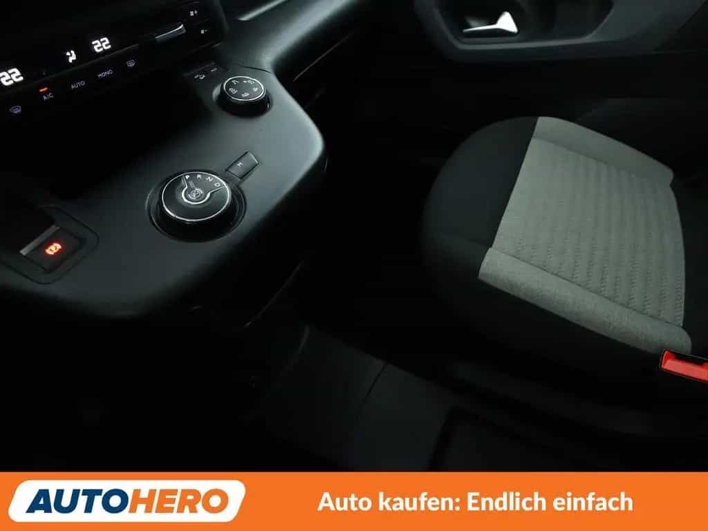 Citroën Berlingo 1.2 PureTech Shine M Aut.*CAM*HUD*TEMPO 02/2020-photo-24