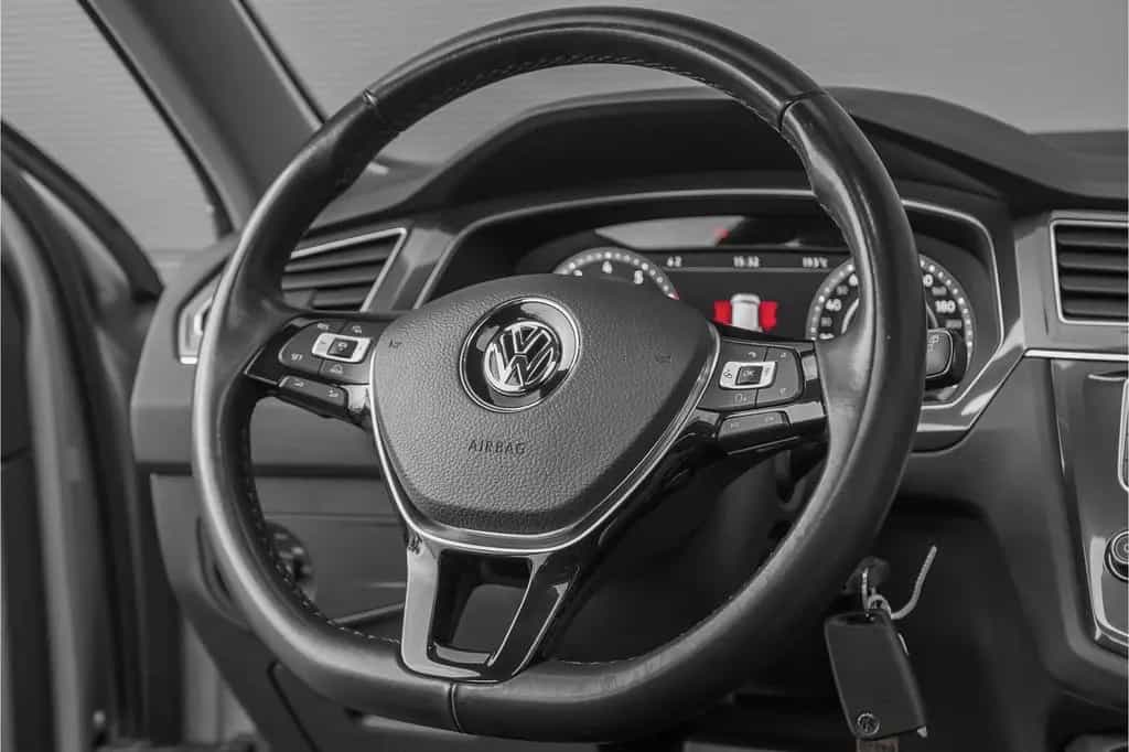 Volkswagen Tiguan 1.4 TSI Highline Pano LED CarPlay Camera 11/2016-photo-20