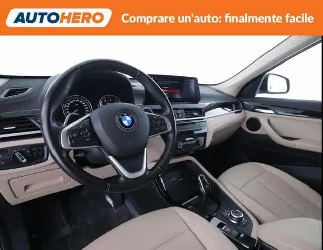 BMW X1 sDrive18d xLine 07/2021-photo-6