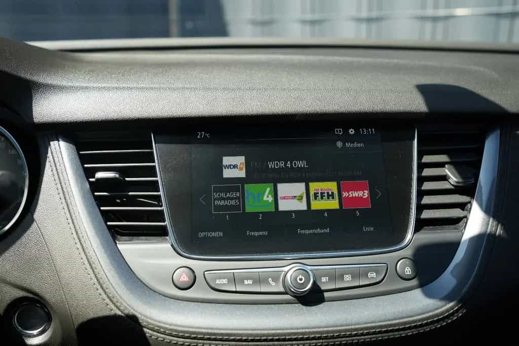 Opel Grandland (X) 1.2 Turbo Ultimate*AHK*PANO*APPLE* 03/2019-photo-30