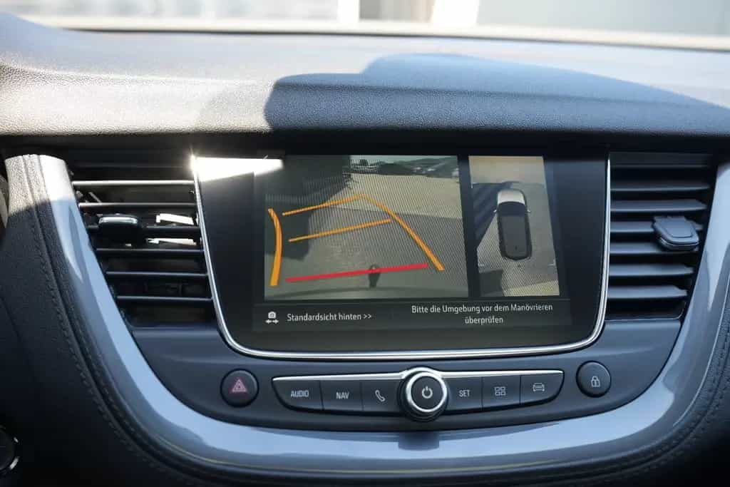 Opel Grandland (X) 1.2 Turbo Ultimate*AHK*PANO*APPLE* 03/2019-photo-32