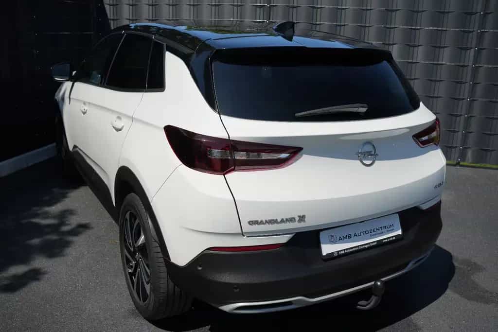 Opel Grandland (X) 1.2 Turbo Ultimate*AHK*PANO*APPLE* 03/2019-photo-5