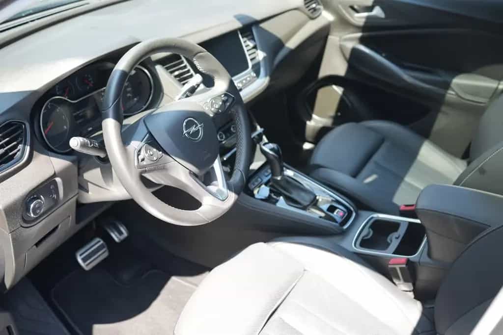 Opel Grandland (X) 1.2 Turbo Ultimate*AHK*PANO*APPLE* 03/2019-photo-7