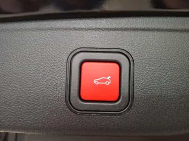 Jeep Avenger 4xe The North Face 1.2l T3 eAWD 145 PS null-photo-16