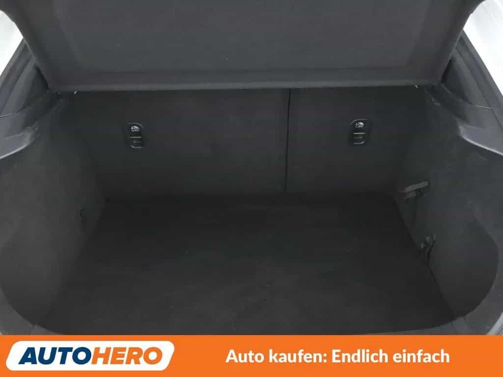 Mazda CX-30 2.0 Skyactiv-G Mild-Hybrid Selection 2WD 11/2019-photo-17