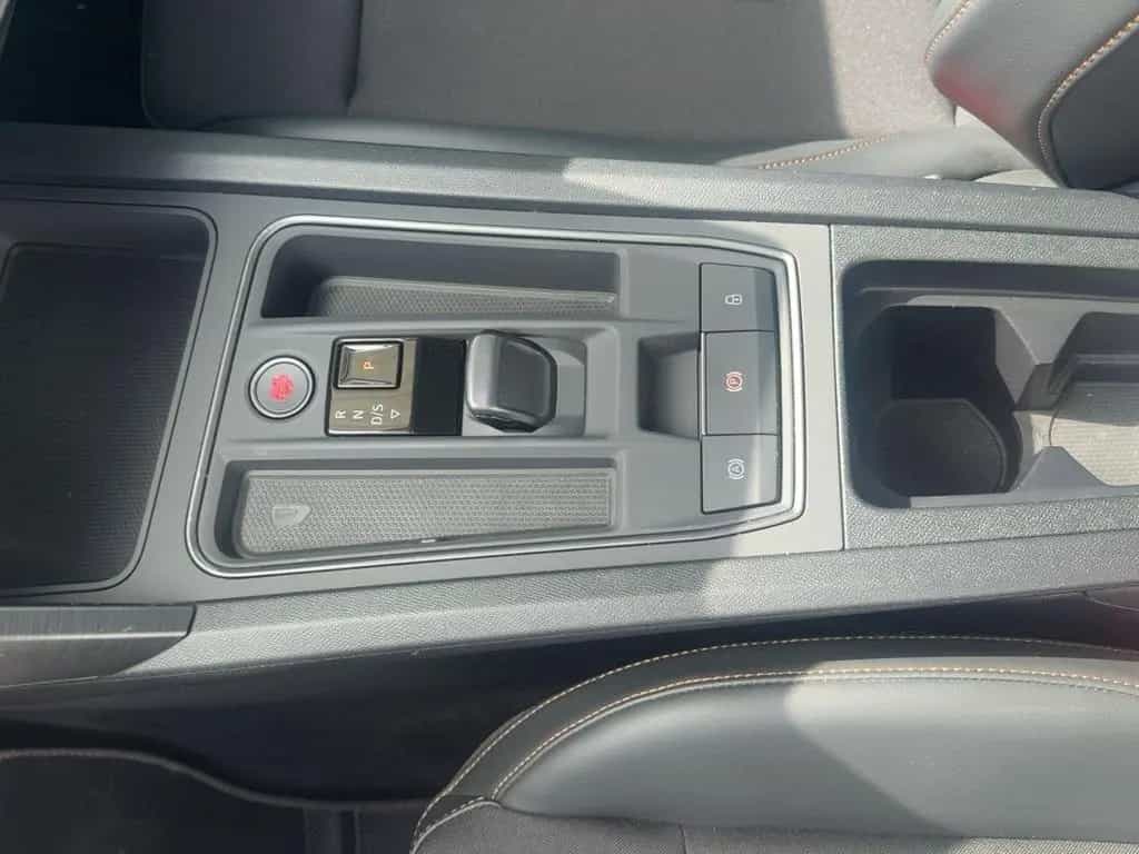 Cupra Leon 1.5 eTSI ACT DSG *KESSY*SHZ*UVM 02/2024-photo-13