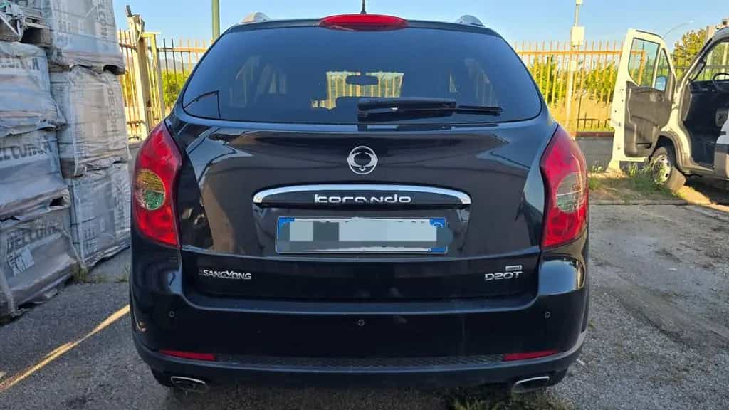 Ssangyong Korando 2.0 e-XDi 175 CV AWD AT Classy 05/2011-photo-4