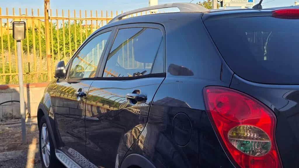 Ssangyong Korando 2.0 e-XDi 175 CV AWD AT Classy 05/2011-photo-6