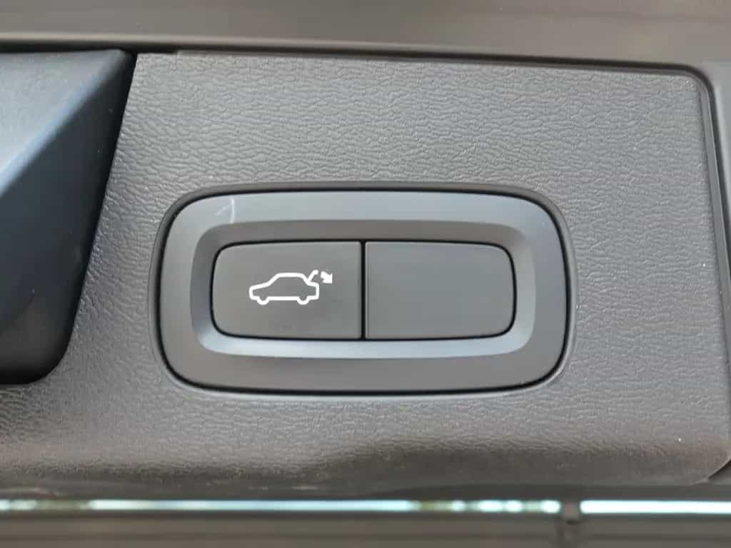 Volvo XC60 XC 60 R Design AWD AHK*Leder*Navi*ab 299€ 07/2018-photo-22