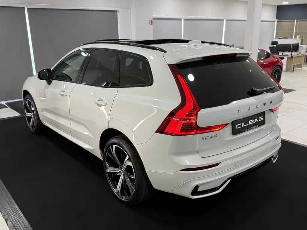 Volvo XC60 R Design 2WD*PANO*360*HUD*MEMORY*LED*ACC* 10/2021-photo-11