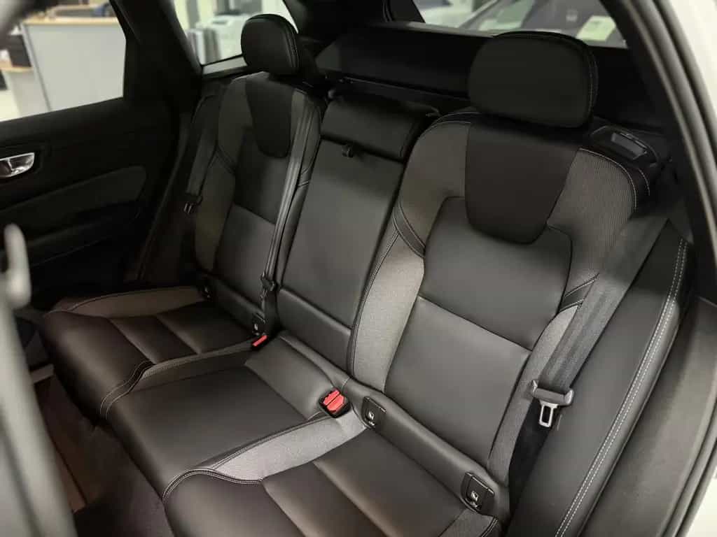 Volvo XC60 R Design 2WD*PANO*360*HUD*MEMORY*LED*ACC* 10/2021-photo-21