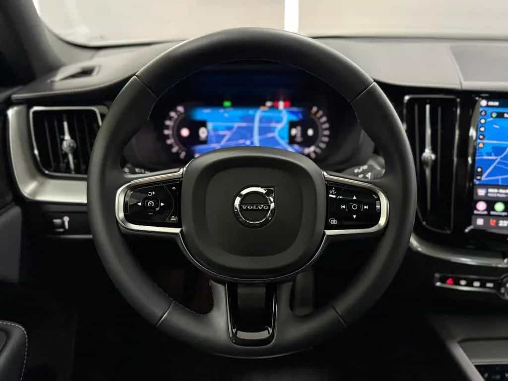 Volvo XC60 R Design 2WD*PANO*360*HUD*MEMORY*LED*ACC* 10/2021-photo-31