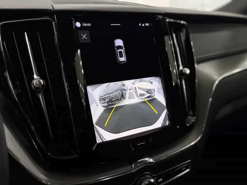 Volvo XC60 R Design 2WD*PANO*360*HUD*MEMORY*LED*ACC* 10/2021-photo-36