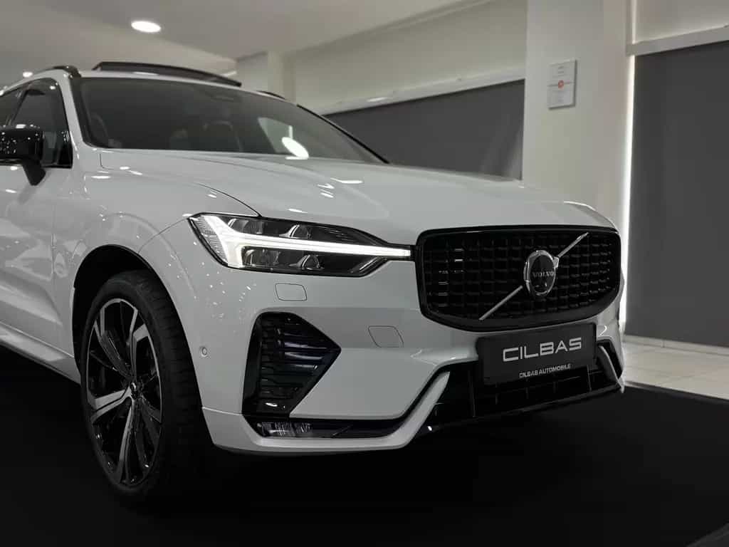 Volvo XC60 R Design 2WD*PANO*360*HUD*MEMORY*LED*ACC* 10/2021-photo-4